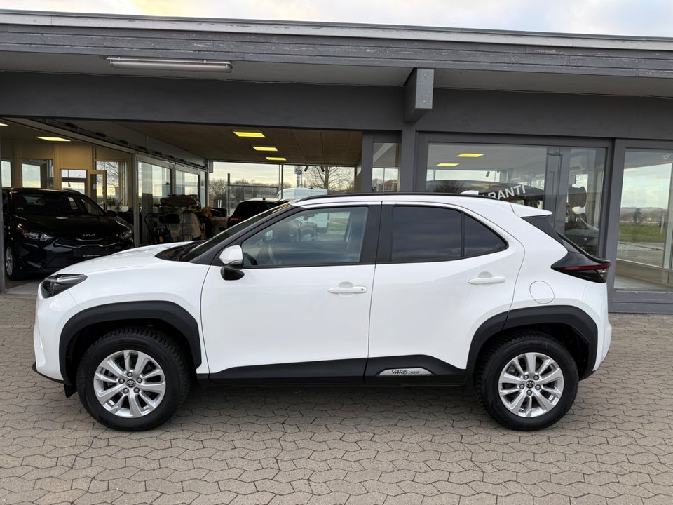 Toyota Yaris Cross 1,5 Hybrid Active e-CVT Van 5d