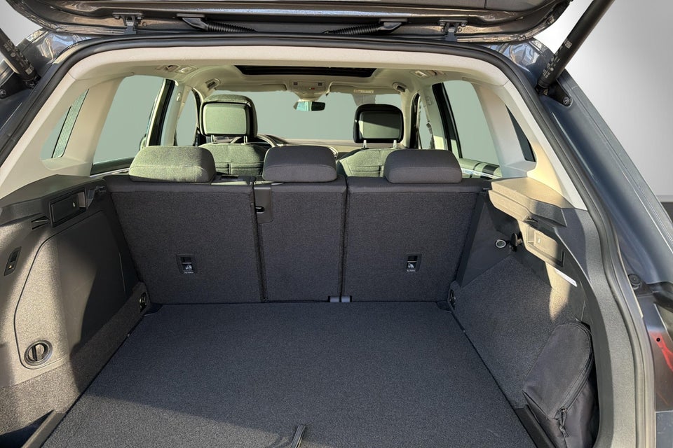 VW Tiguan 1,4 eHybrid Elegance DSG 5d