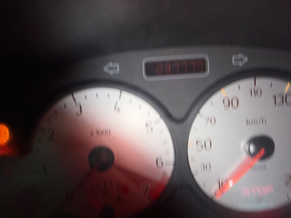 Peugeot 206 1,6 16V CC 2d