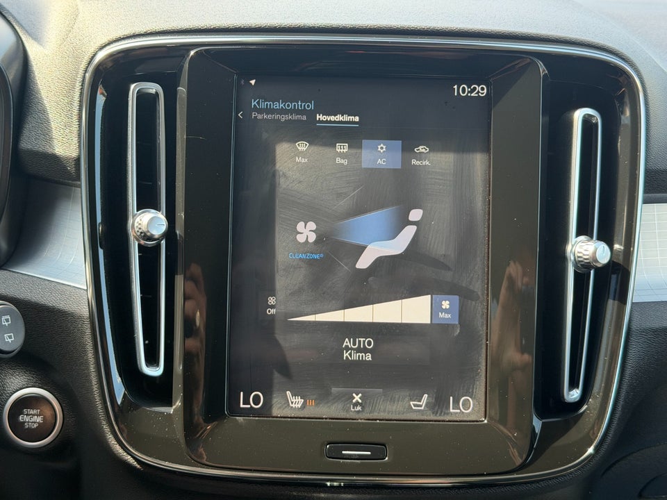 Volvo XC40 2,0 T4 190 Momentum aut. 5d