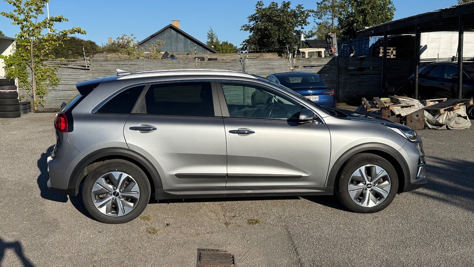 Kia Niro 64 EV Spirit 5d