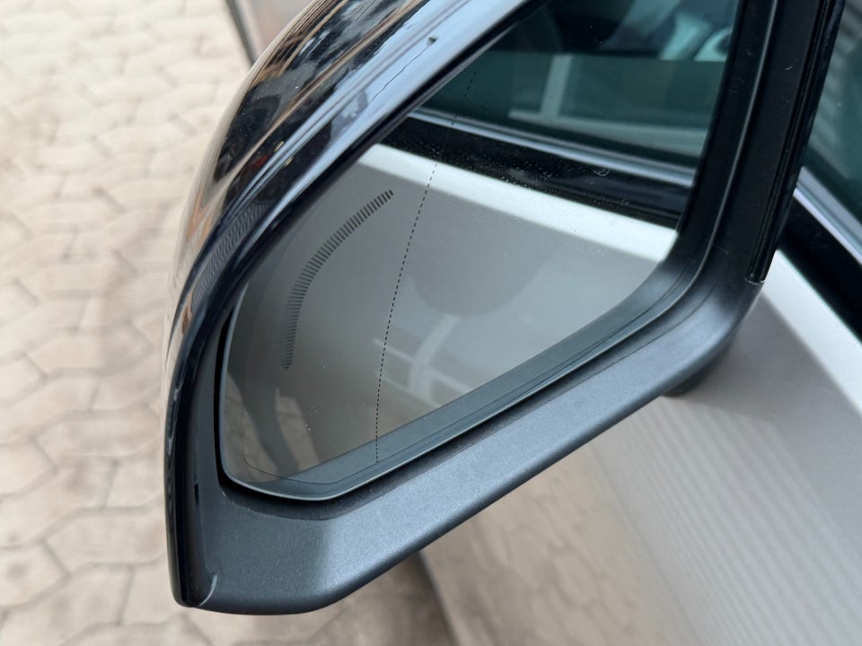 Volvo XC40 ReCharge Extended Range Core 5d