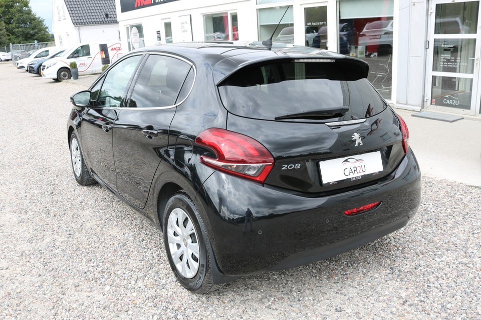 Peugeot 208 1,5 BlueHDi 100 Signature Sky 5d