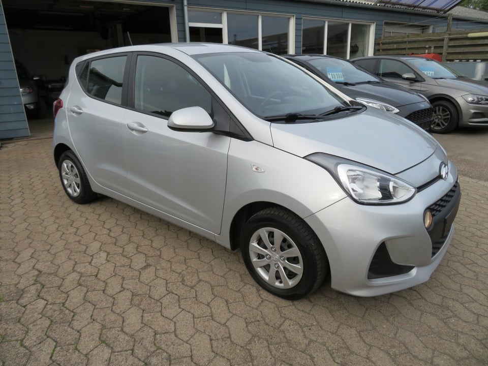 Hyundai i10 1,0 Touch 5d