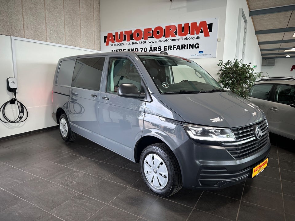 VW Transporter 2,0 TDi 150 Kassevogn DSG kort