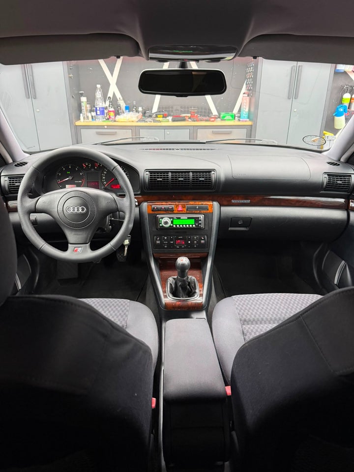 Audi A4 2,8 V6 Avant quattro 5d