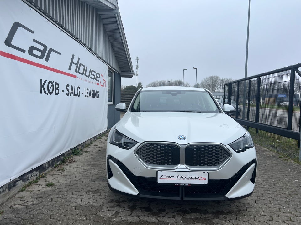 BMW iX2 eDrive20 Fully Charged 5d