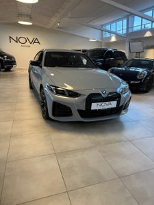 BMW i4, modelår 2025, 38,900 km