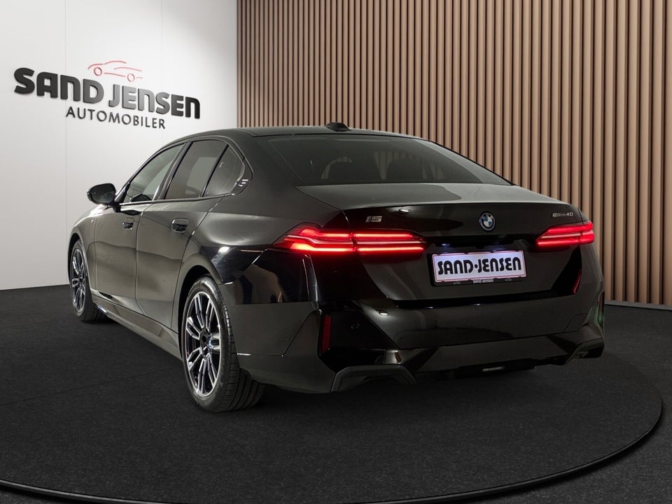 BMW i5 eDrive40 M-Sport 4d