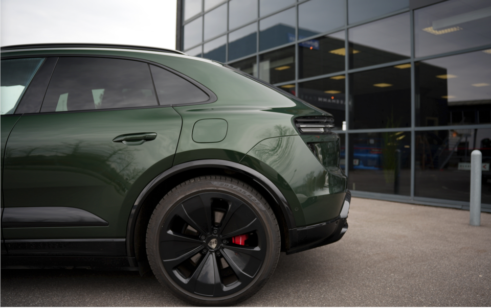 Porsche Macan Turbo 5d