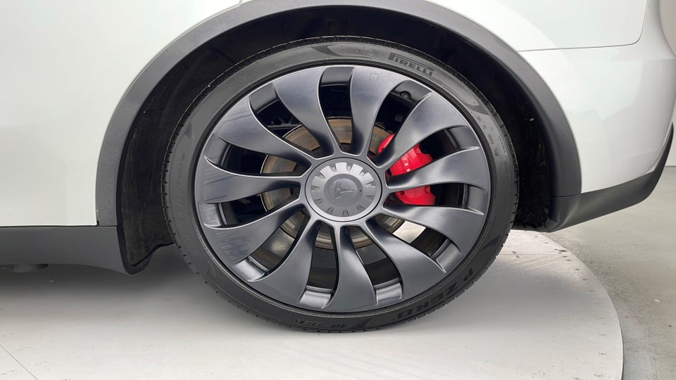 Tesla Model Y Performance AWD 5d
