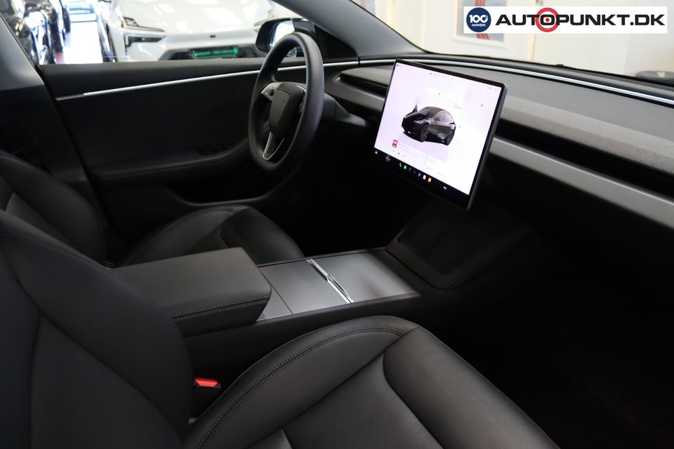 Tesla Model 3 Long Range AWD 4d