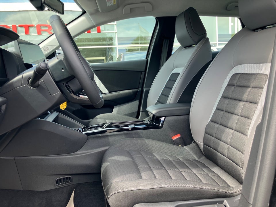 Citroën ë-C4 X 54 Plus 4d