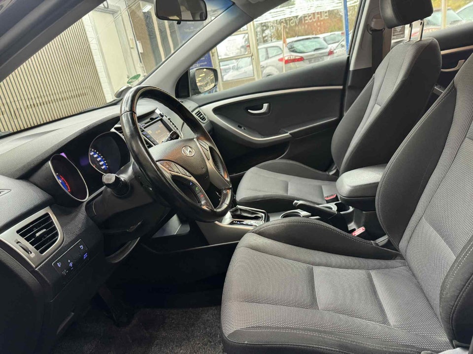 Hyundai i30 1,6 CRDi 128 Style aut. 5d