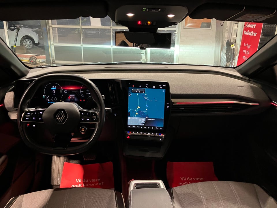 Renault Megane E-Tech 60 Techno 5d