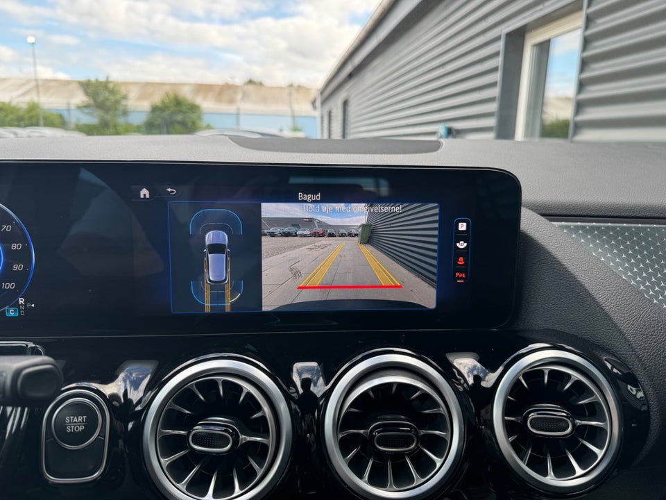 Mercedes EQA250+ Progressive 5d