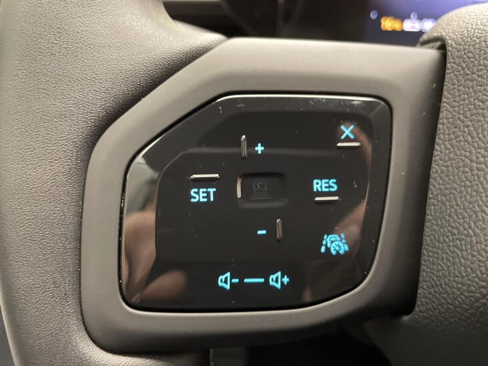 Ford Capri 82 Select Extended Range 5d