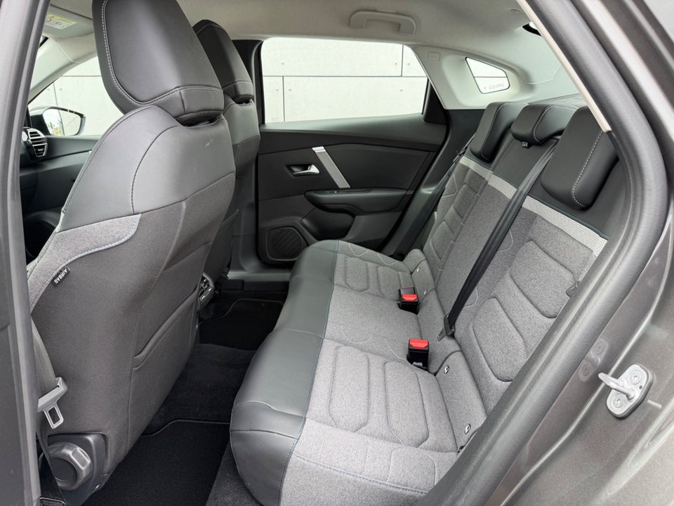 Citroën C4 X 1,2 PureTech 130 Chevron Sport EAT8 4d