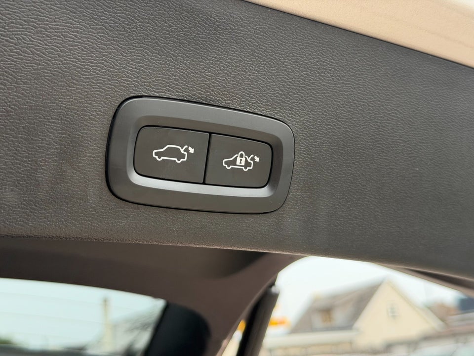 Volvo XC40 P6 ReCharge Core 5d