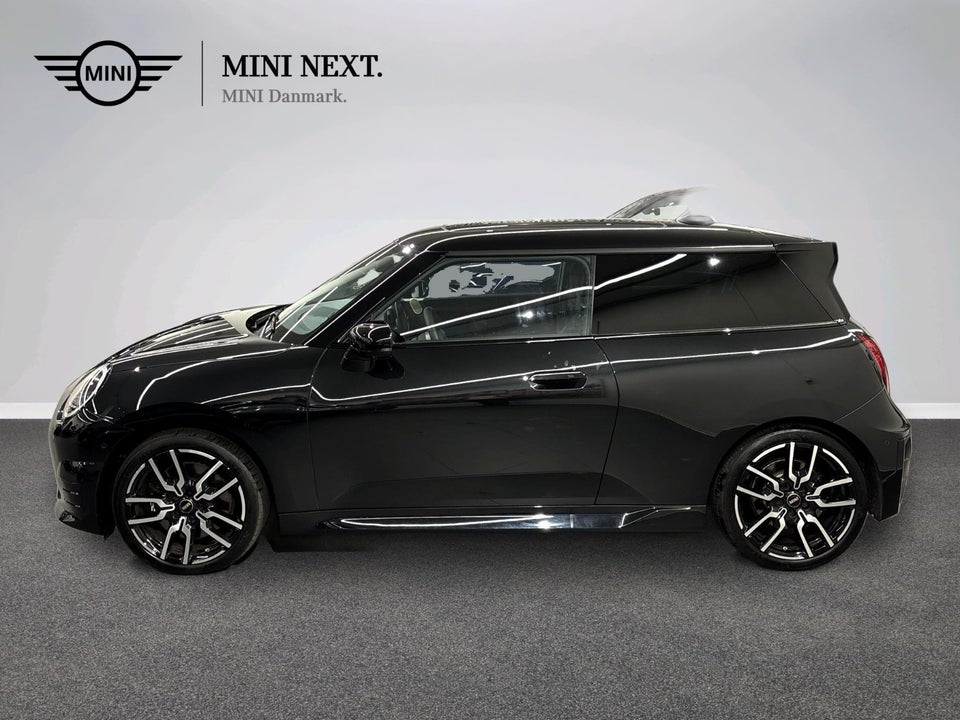 MINI Cooper SE JCW Trim XL 3d