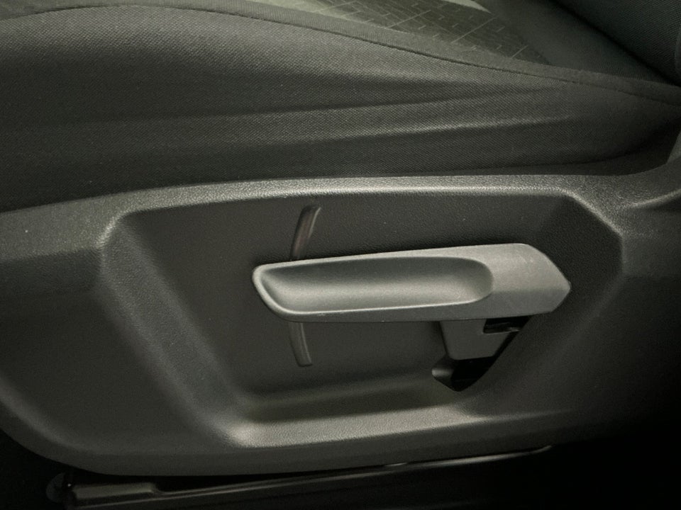 VW ID.Buzz 77 Pro SWB 5d