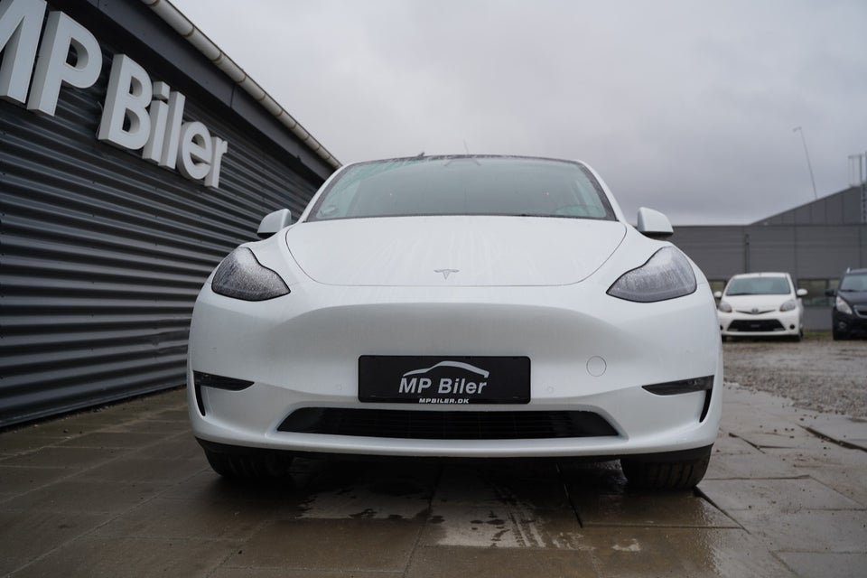 Tesla Model Y Long Range AWD 5d