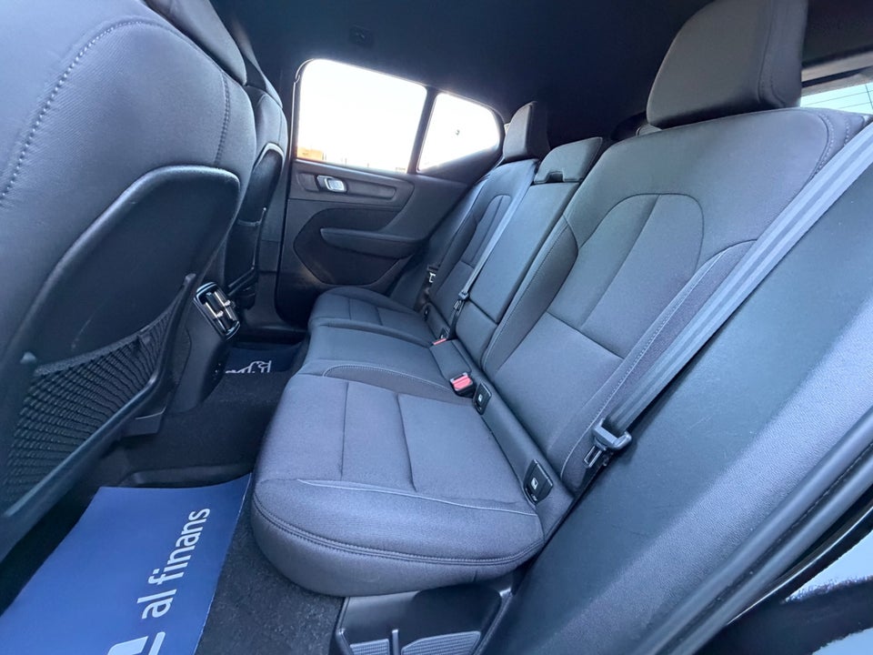 Volvo XC40 P6 ReCharge Core 5d