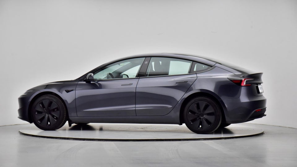 Tesla Model 3 Long Range AWD 4d