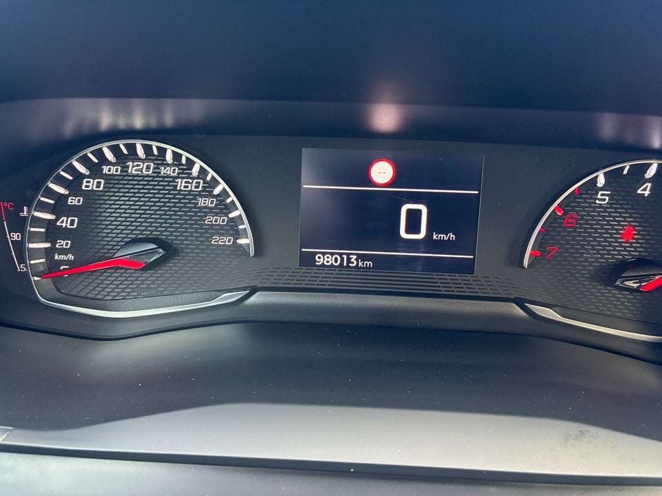 Peugeot 208 1,2 PureTech 100 Active 5d