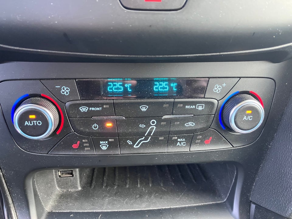 Ford Focus 1,5 SCTi 150 Titanium stc. 5d