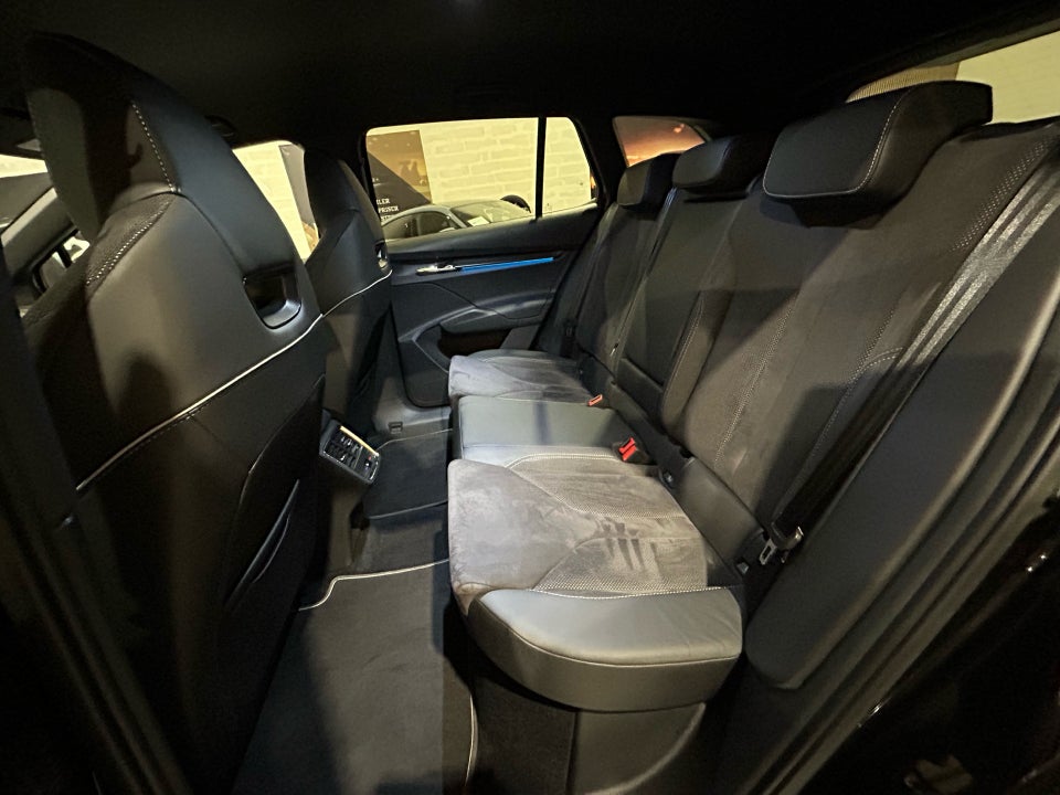 Skoda Enyaq 80x iV Sportline 5d