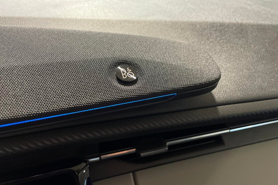 Ford Explorer 82 Premium Extended Range 5d