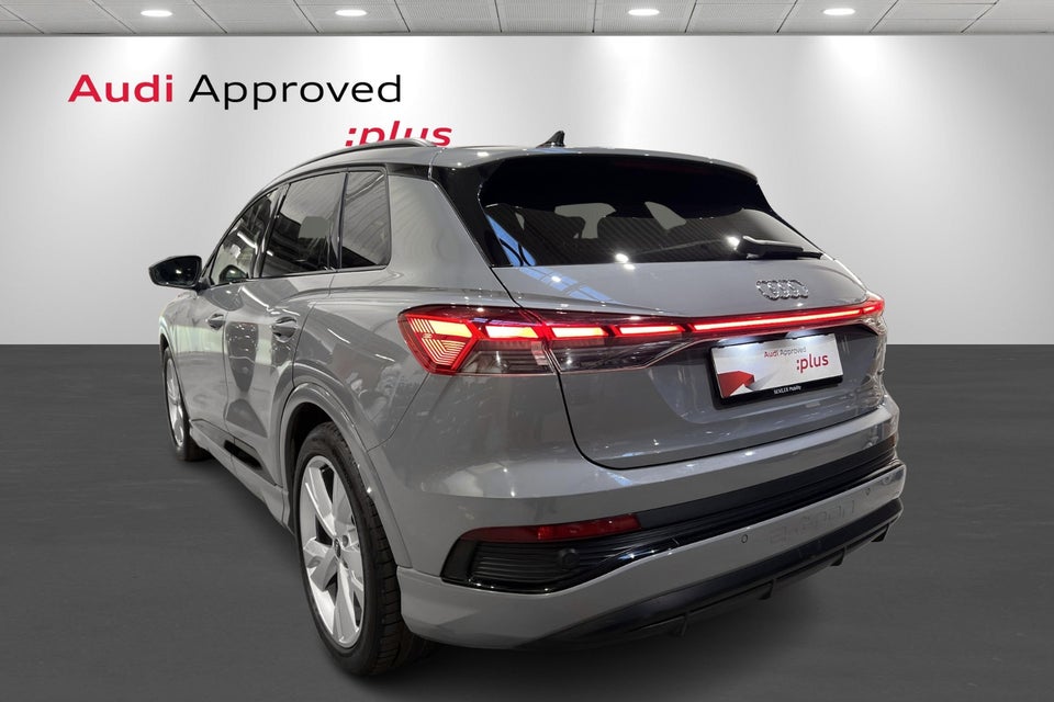 Audi Q4 e-tron 50 S-line quattro 5d