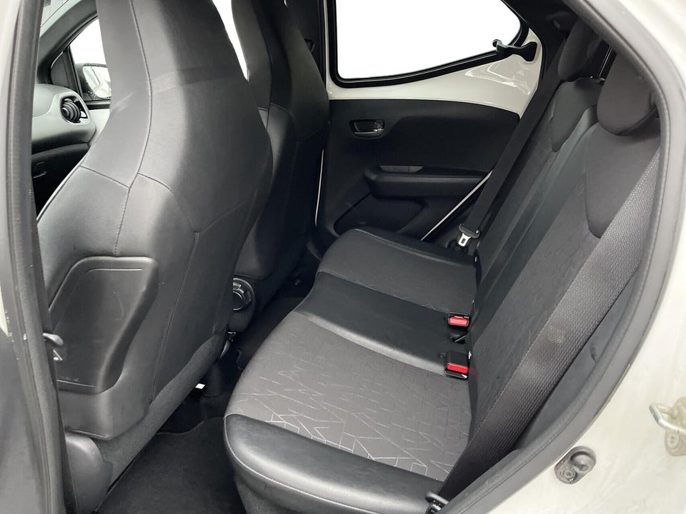 Toyota Aygo 1,0 VVT-i x-cite 5d