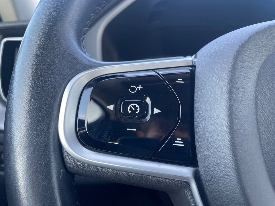 Volvo XC60 2,0 B5 250 Inscription aut. 5d