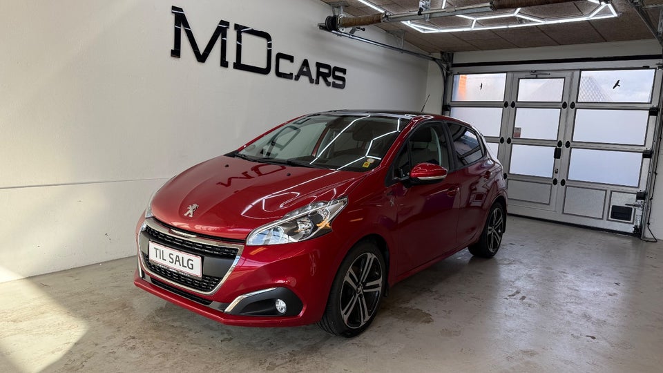Peugeot 208 1,2 PureTech 110 Signature Sky 5d