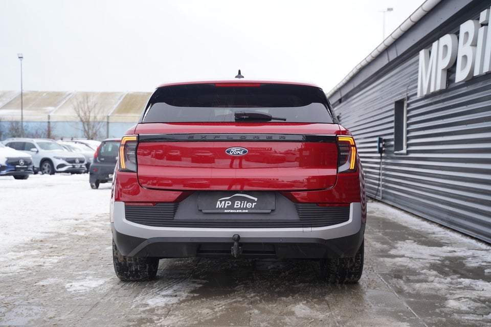 Ford Explorer 77 Select Extended Range 5d