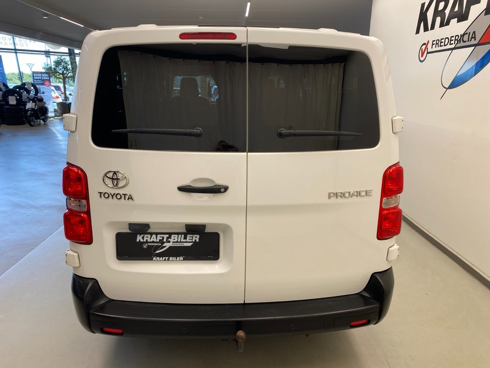 Toyota ProAce Verso 1,5 D 120 Long Combi 9prs 5d