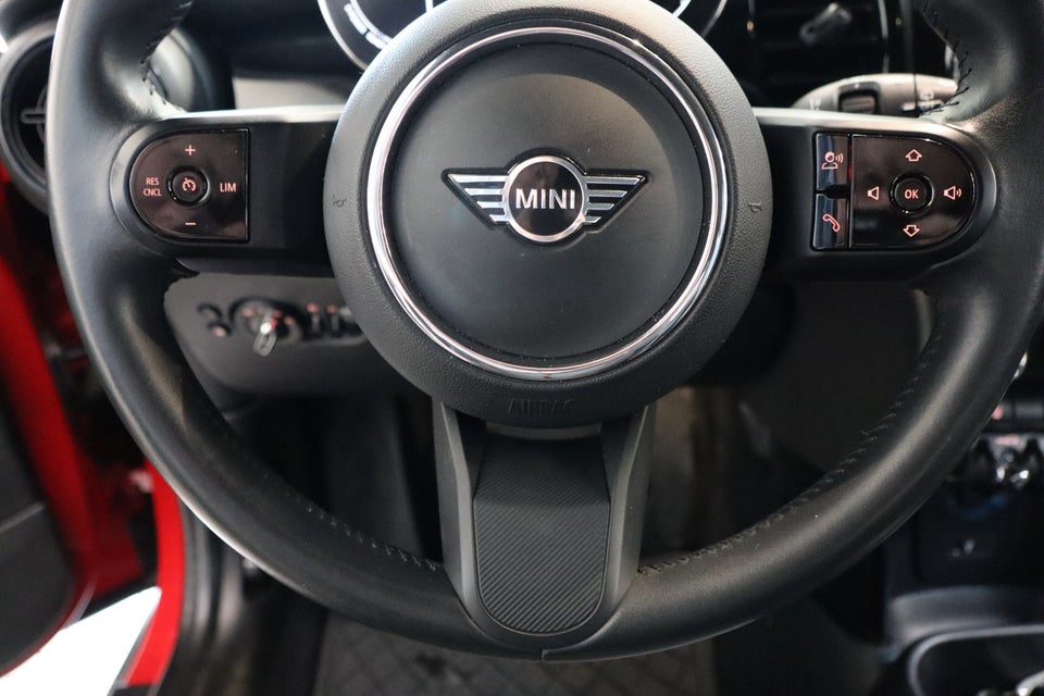 MINI Cooper SE Classic Trim 3d
