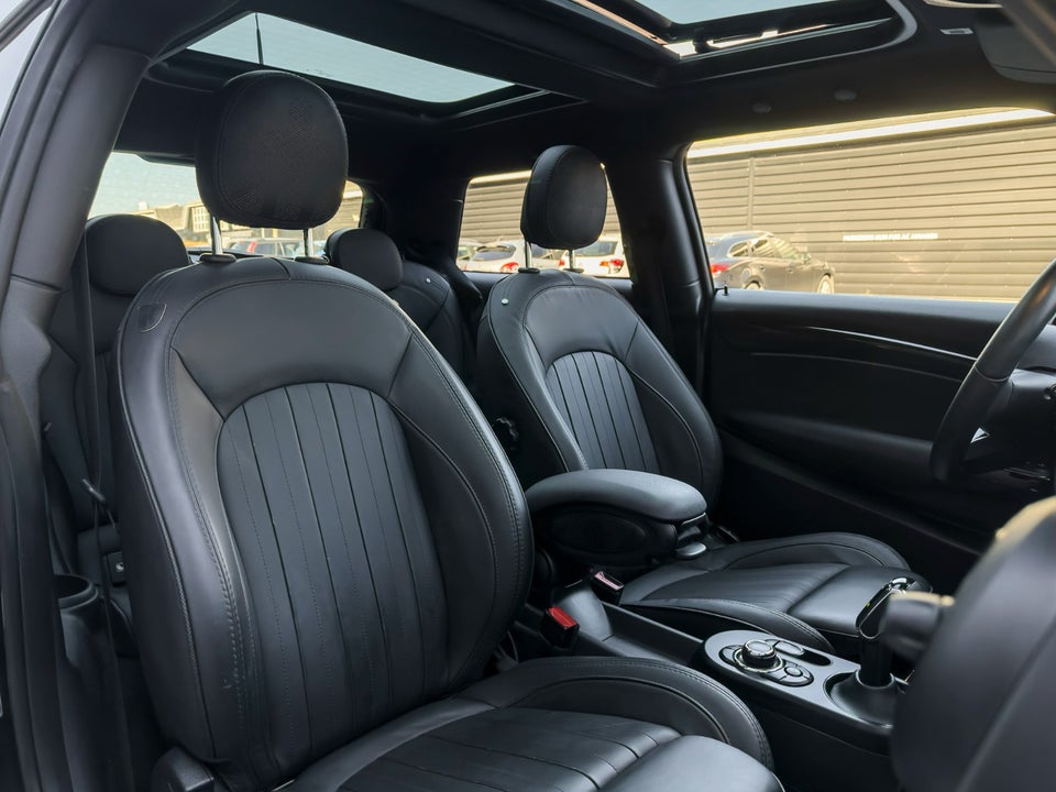 MINI Cooper SE Maximise 3d