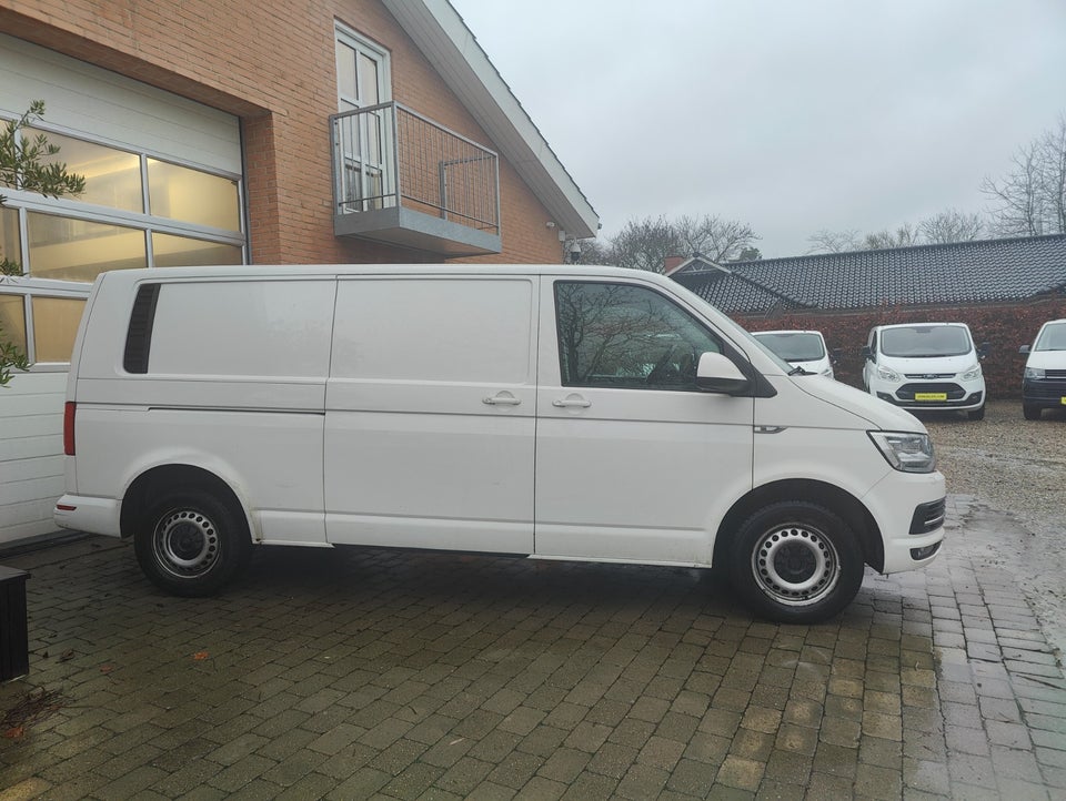 VW Transporter 2,0 TDi 150 Kassevogn DSG 4Motion lang