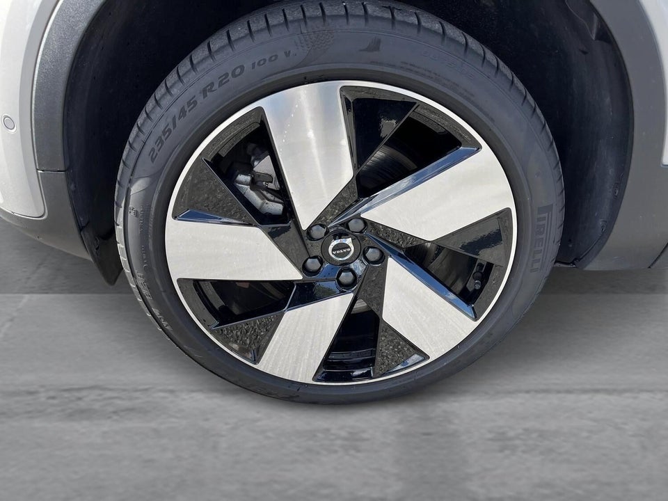 Volvo EX40 Extended Range Core 5d