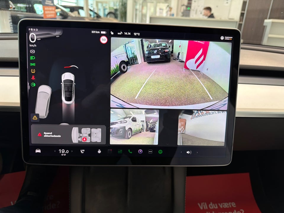 Tesla Model 3 RWD 4d