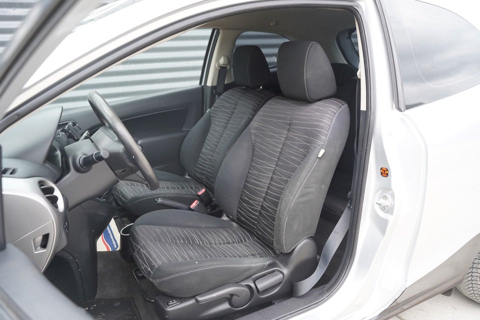 Mazda 2 1,3 Advance 3d