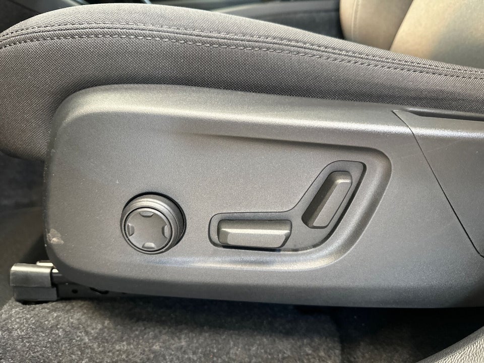 Volvo EX40 Twin Performance Ultra 5d