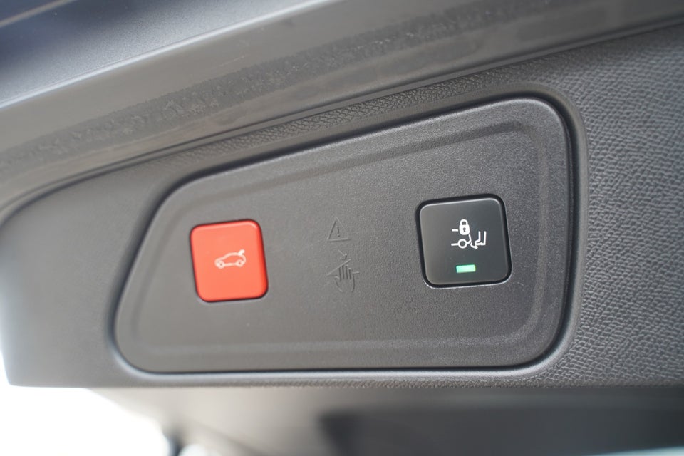 Peugeot 3008 1,6 Hybrid Allure Pack EAT8 5d