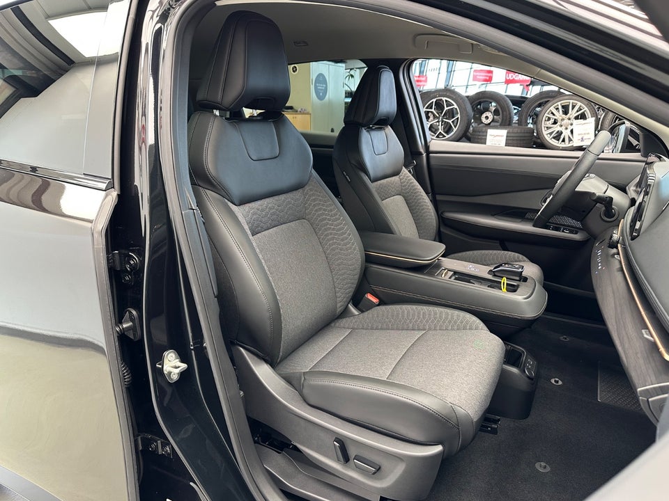 Nissan Ariya 87 Advance 5d
