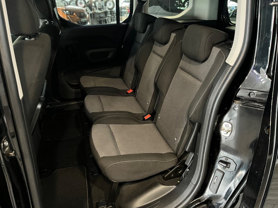 Toyota ProAce City Verso 50 Medium Family 5d