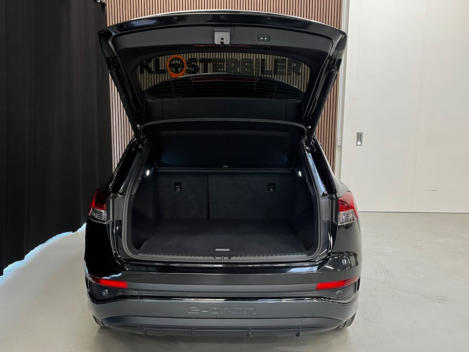 Audi Q4 e-tron 40 S-line 5d