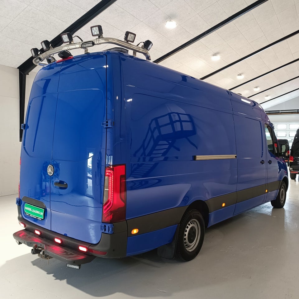 Mercedes Sprinter 319 2,0 CDi A3 Kassevogn aut. RWD